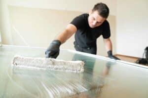 Klare Sicht: Glasdusche und Duschtür aus Glas reinigen