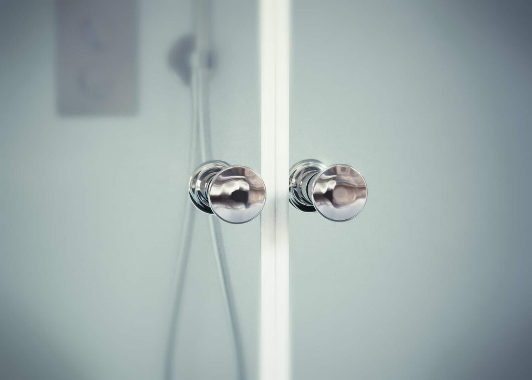 Nischendusche in Klar mit Doppel Drehtür ESG | Nano | Breite 680-1400 mm | Höhe 1950 mm | Justiermöglichkeit +30 mm