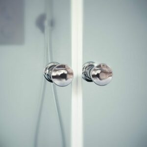 Nischendusche in Klar mit Doppel Drehtür ESG | Nano | Breite 680-1400 mm | Höhe 1950 mm | Justiermöglichkeit +30 mm