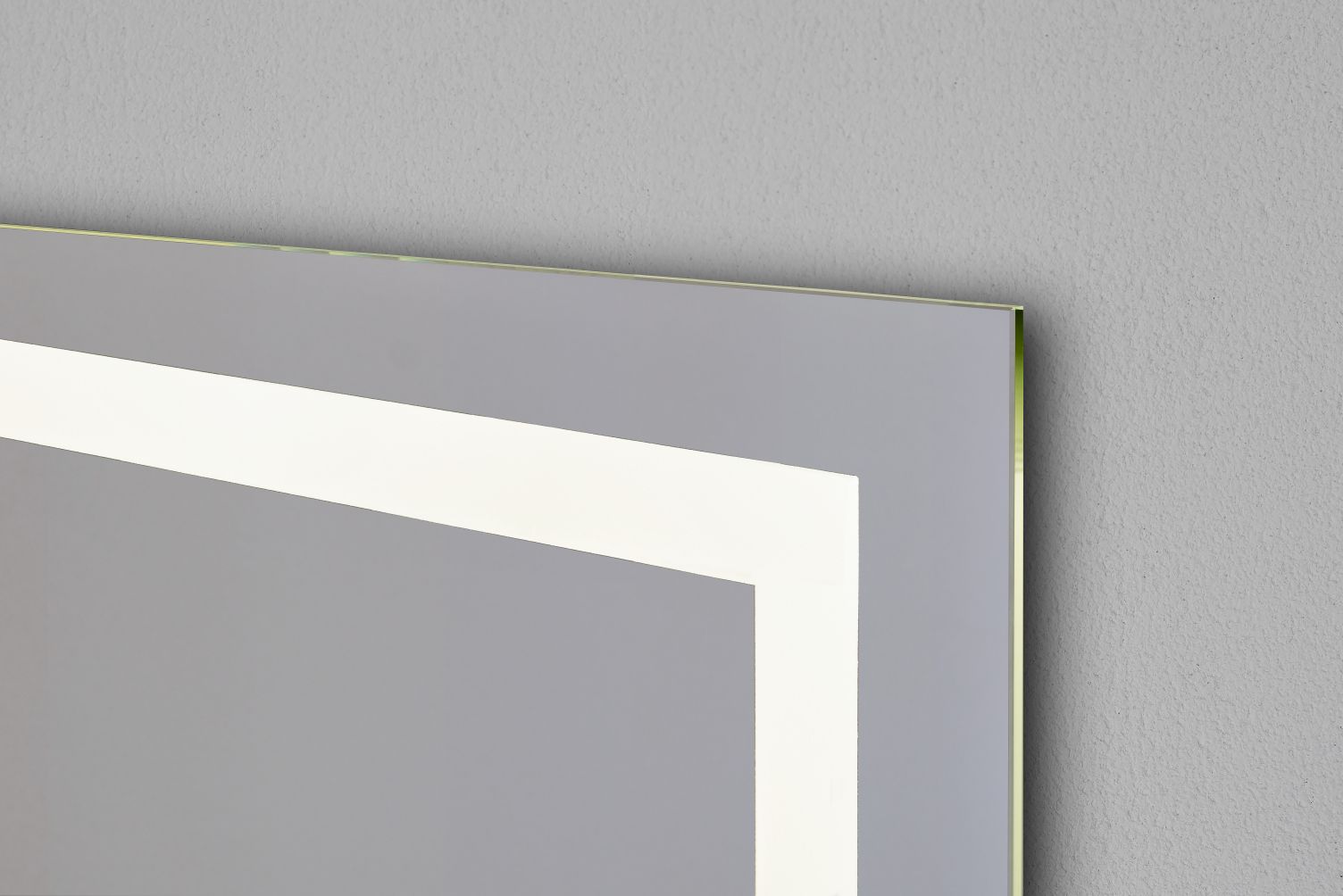 S-LED-F-ALLE-3 Focus - Rechteck mit umlaufendem Mattstreifen Wandspiegel mit LED