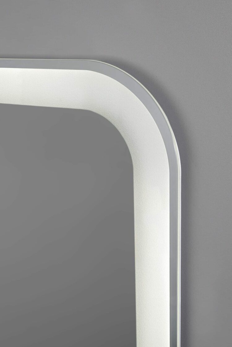 Hugo - Ovale Ecken, Rechteck Wandspiegel mit LED, 60 x 80 cm