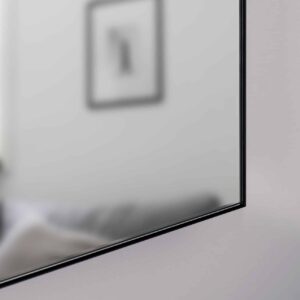 Box Black Rechteck Wandspiegel im schwarzen Rahmen aus gebürstetem Aluminium-3