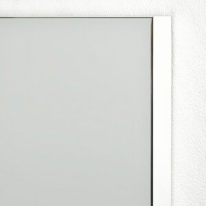 Box White Rechteck Wandspiegel im Weiss Rahmen aus gebürstetem Aluminium 60 x 80 cm-2