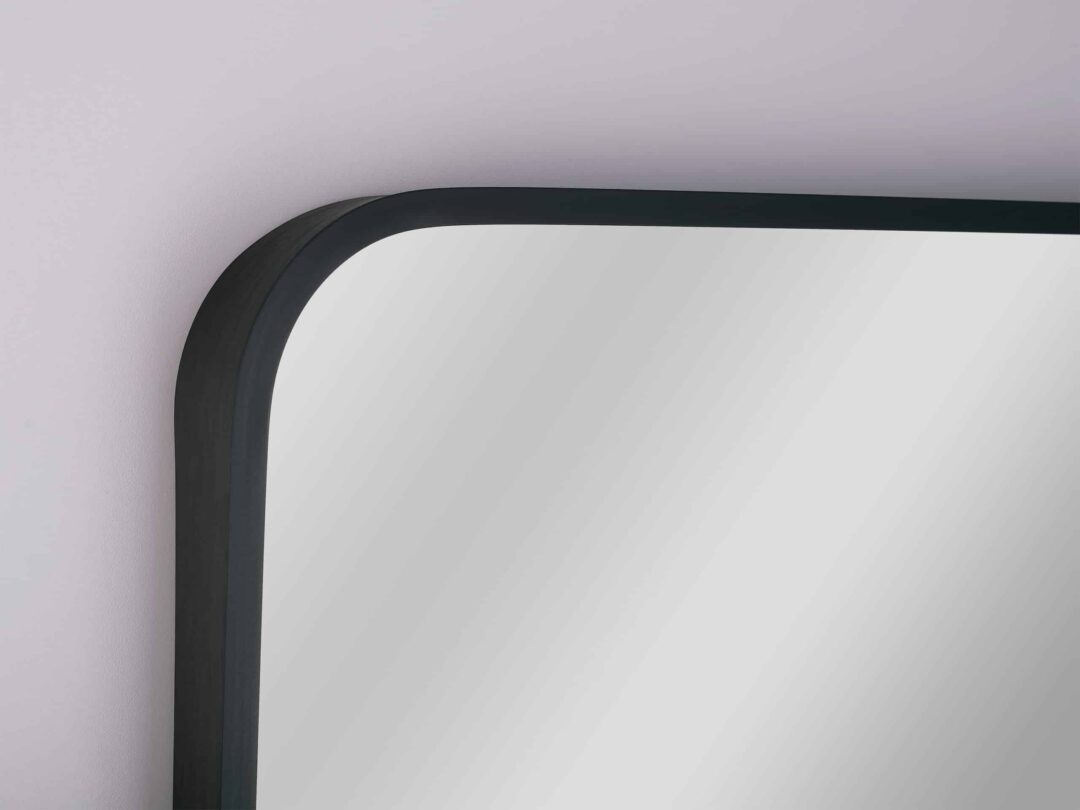 Nico Black Ovale Ecken Rechteck Wandspiegel im schwarzen Rahmen aus gebürstetem Aluminium-4
