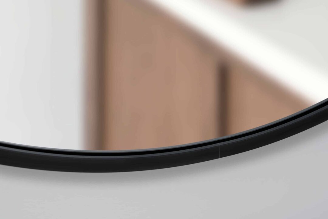 Nico Kolo Black Kreis Wandspiegel im schwarzen Rahmen aus gebürstetem Aluminium Ø60 - 80-2