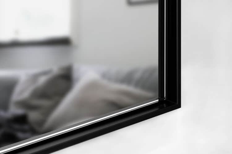 Stark Black Rechteck Wandspiegel im schwarzen Rahmen aus gebürstetem Aluminium 60 x 80 cm-3
