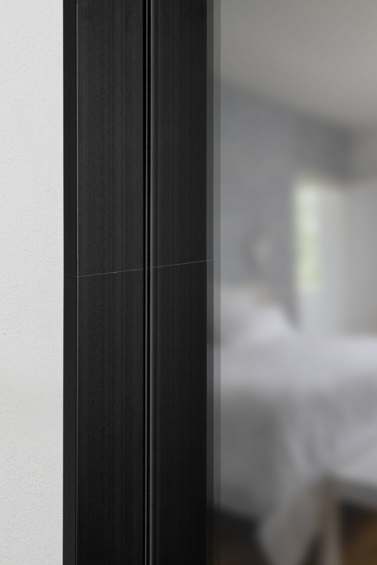 Tokio Black Ovale Wandspiegel im schwarzen Rahmen aus gebürstetem Aluminium 50 x 100 cm-2