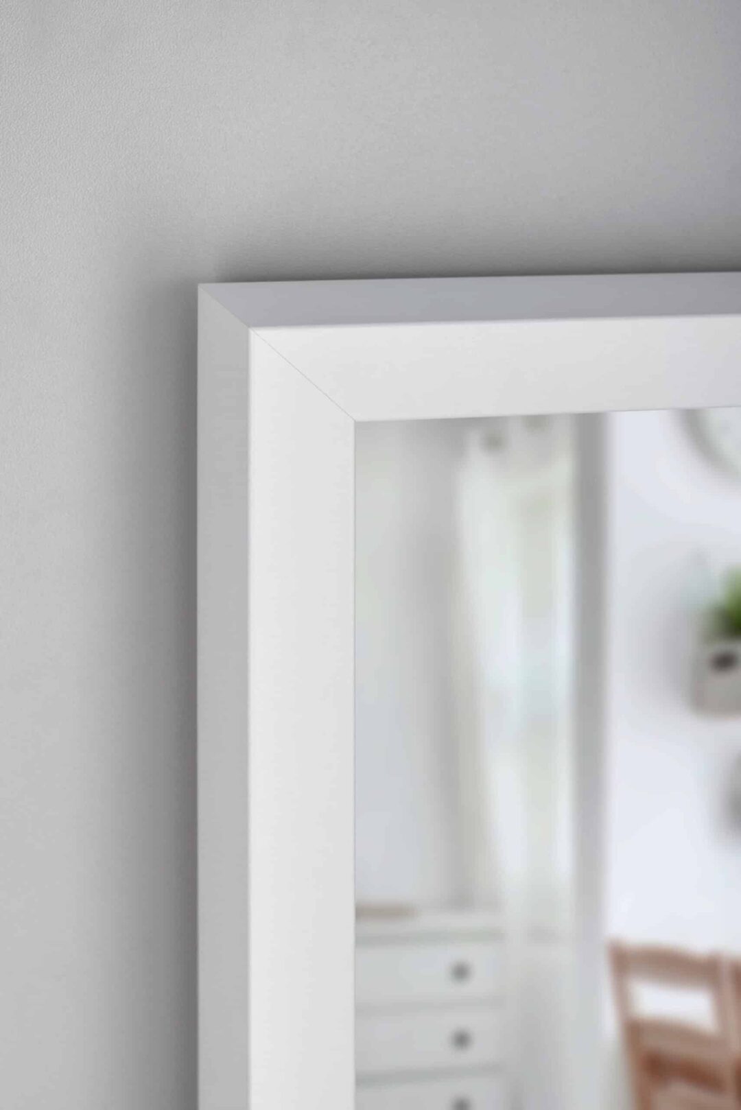 Scandi White Spiegel in einem Weiss MDF-Rahmen mit dekorativem Furnier-3